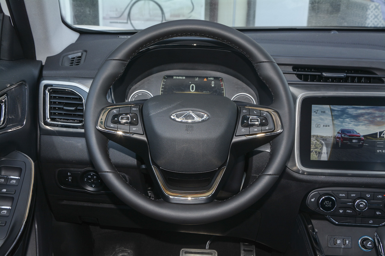 2018款瑞虎8 1.5T自动旗舰型 5座