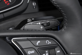 2017款奥迪A4L Plus 2.0T自动40TFSI风尚型