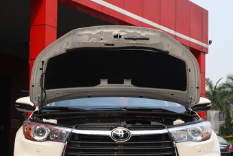 2017款汉兰达2.0T自动四驱至尊版7座