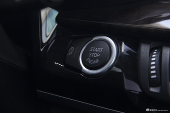 2017款 宝马X5 2.0T 自动xDrive28i