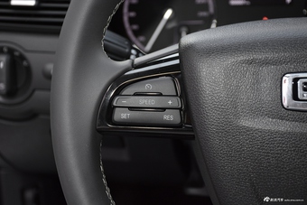 2017款观致3三厢1.6L自动致悦型