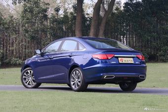 2018款吉利帝豪GL 1.4T自动旗舰型