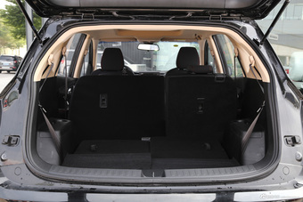 2017款宝骏560 1.5T 手动舒适型7座 