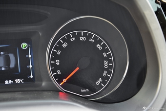 2017款比亚迪e5 300 尊贵型