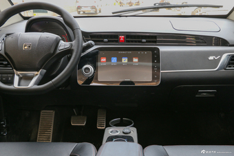 2018款众泰E200飞鱼座