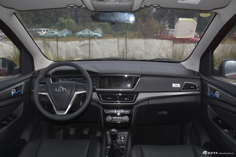 2016款长安欧尚1.5L手动精英型图片