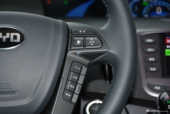 2017款比亚迪e6 400精英型