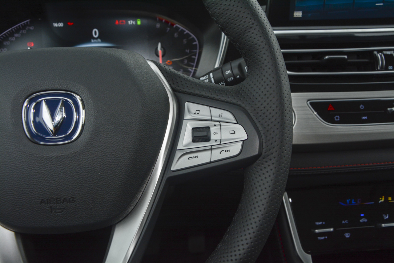 2018款长安CS75 1.5T自动精智型