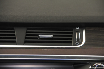 2015款陆风X7 2.0T自动全景旗舰版