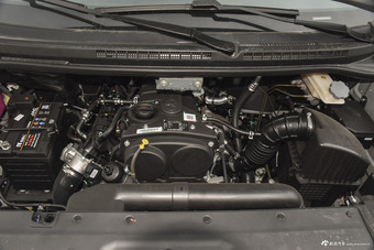 2017款瑞风M4 1.9T手动豪华型柴油