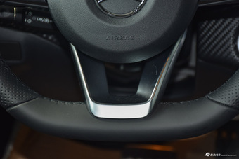 2016款奔驰A级 A200 1.6T自动赛道版