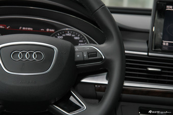 2017款奥迪A6L 2.5L自动30 FSI舒适型