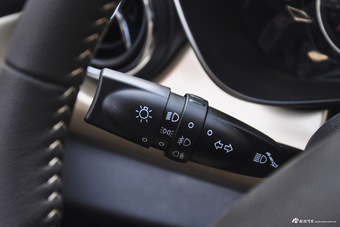 2016款昌河Q35 1.5L自动精英炫智版