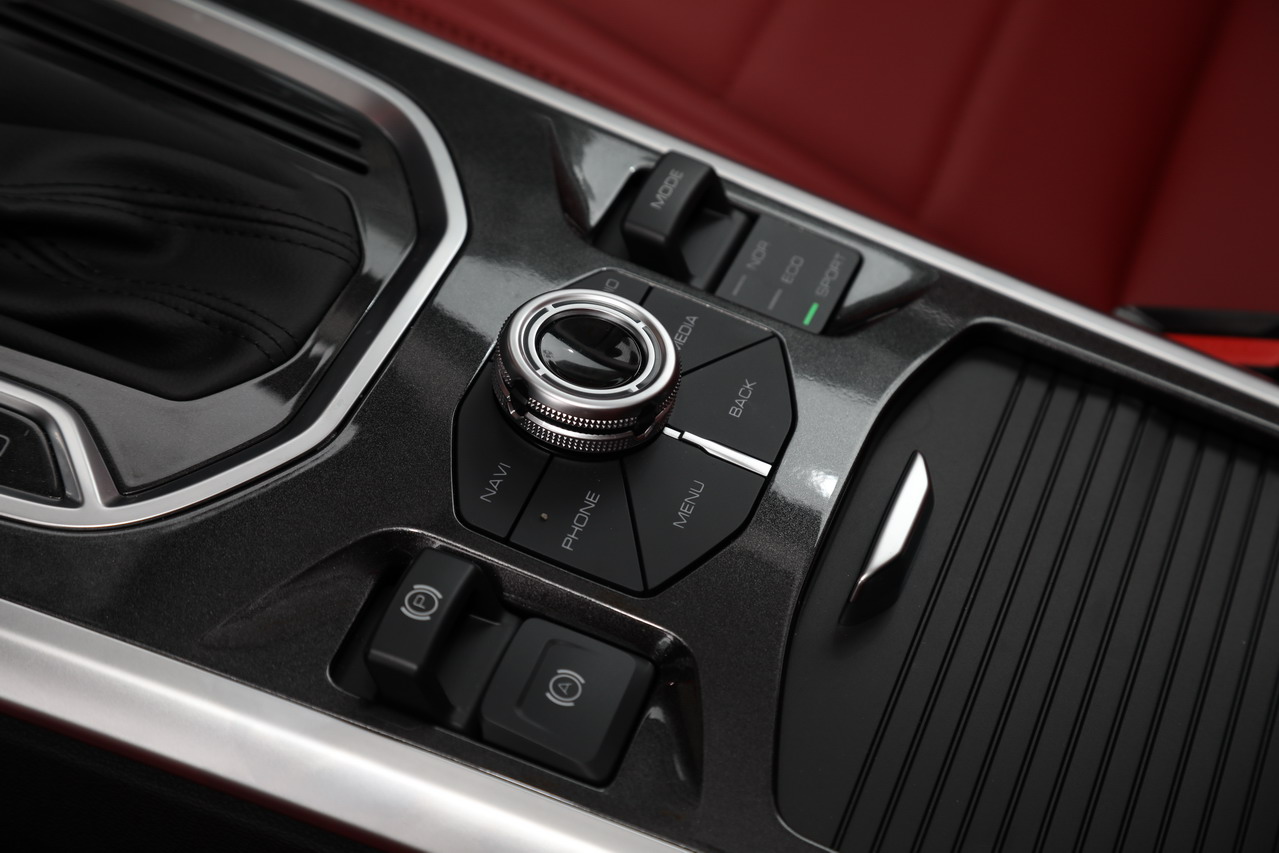 2018款哈弗F5 1.5T i潮版