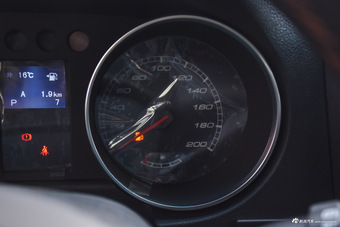 2016款北京BJ40L 2.3T自动四驱尊享版