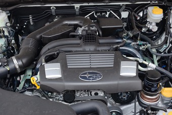 2017款力狮 2.5L自动全驱荣耀版 EyeSight