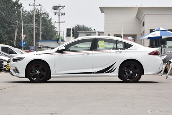 2018款君威GS 2.0T自动穿越火线联名限量版28T