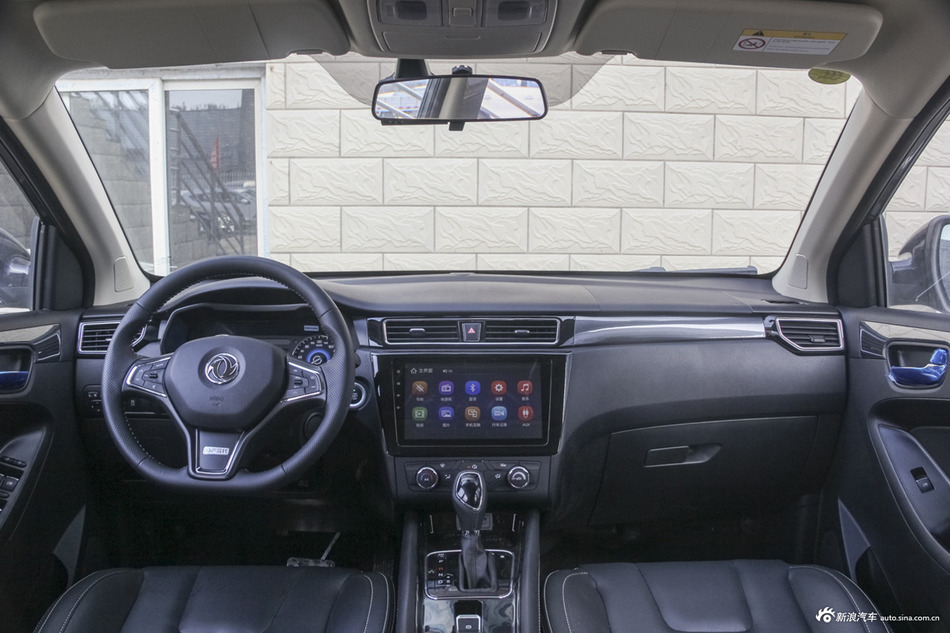 2017款风光580改款 1.5T自动豪华型