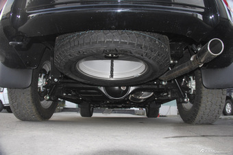 2017款五十铃mu-X 2.5T自动四驱尊享型7座