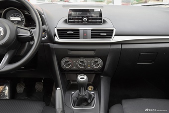 2017款马自达3昂克赛拉 三厢 1.5L 手动舒适型