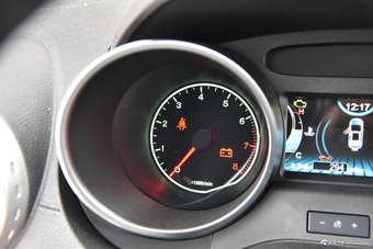 2017款比亚迪元1.5L手动酷炫互联型