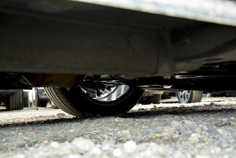 2016款众泰Z700 1.8T自动DCT尊贵型