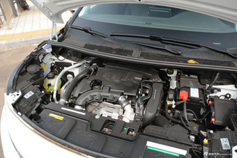 2017款标致4008 1.6T自动350THP精英版