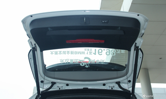 2016款宝马X1 2.0T自动xDrive25Li豪华型