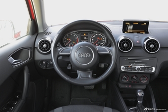 2016款奥迪A1 1.4T 自动30TFSI Sportback Design风尚版