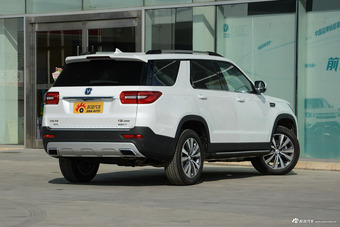 2017款长安CS95 2.0T自动四驱智驭版 