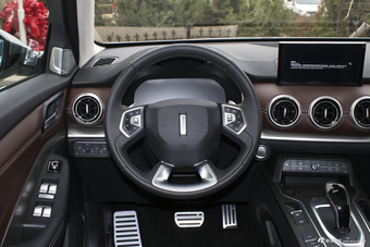 2018款WEY VV6 2.0T自动两驱旗舰型