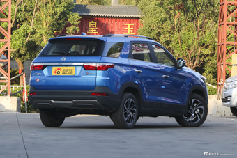 2018款风光S560改款 1.8L CVT尊贵型5座