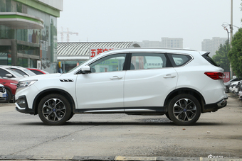 2018款君马SEEK 5（赛克5）1.5T自动领尚版