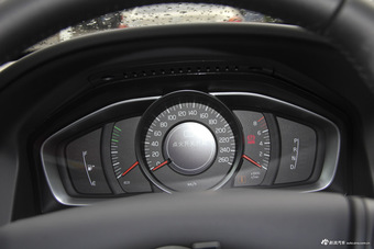 2017款 沃尔沃XC60 2.0T T5 智行版