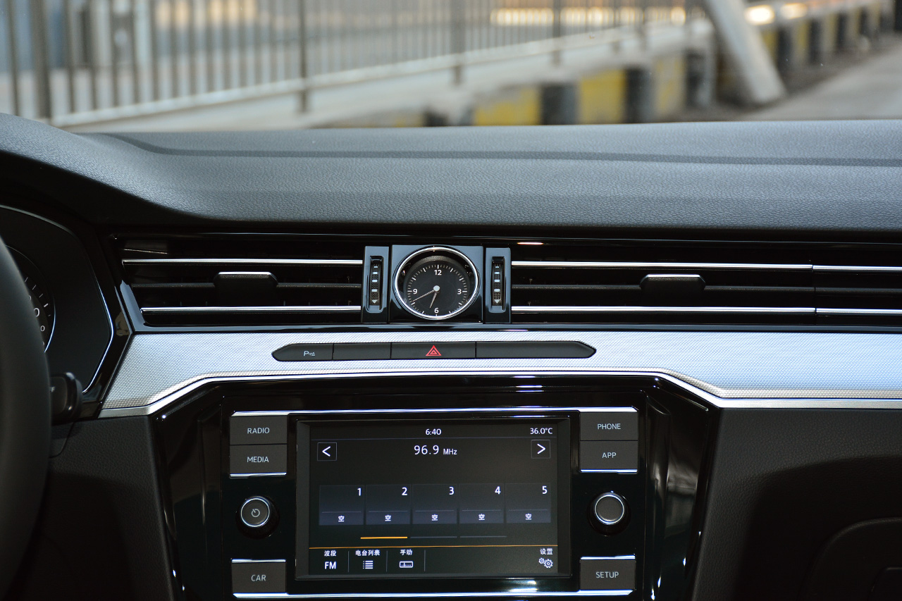 2018款一汽大众迈腾 280TSI DSG 领先型