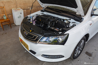 2017款吉利帝豪1.5L自动三厢百万款向上互联版