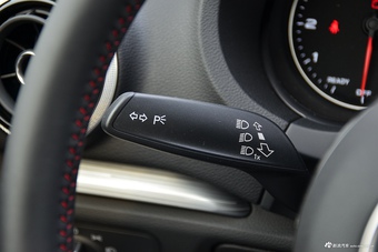 2016款奥迪A3 1.4T自动Sportback 35TFSI特别版