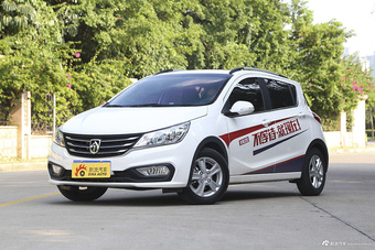 2016款宝骏310 1.2L手动豪华型图片