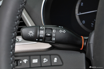 2017款格越3.0L自动7座四驱旗舰豪华科技套件