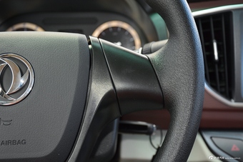 2018款菱智M5L 1.6L手动7座豪华型