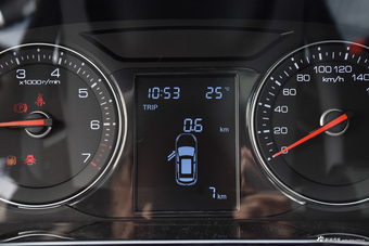 2017款众泰T600 Coupe 1.5T手动尊享型