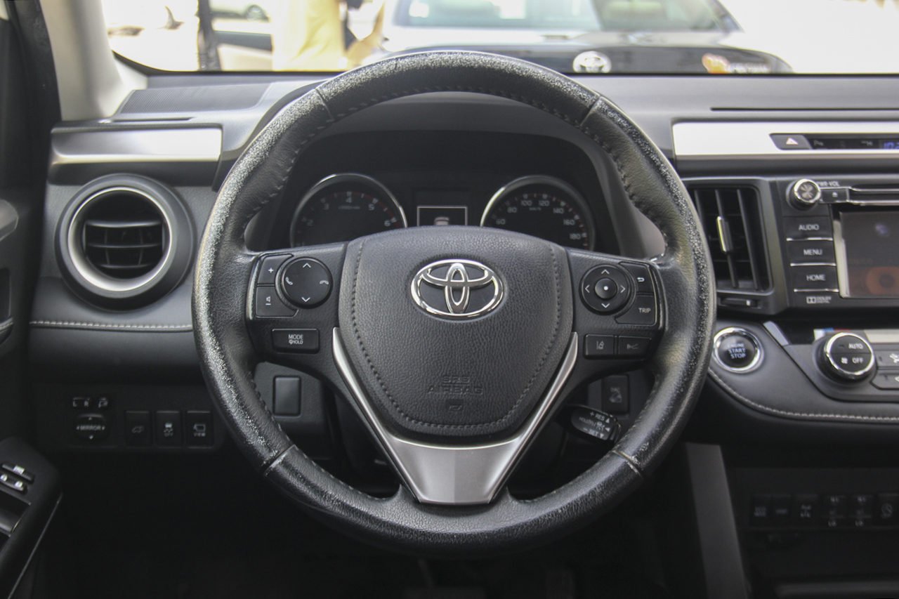 2016款RAV4荣放 2.5L自动四驱尊贵版