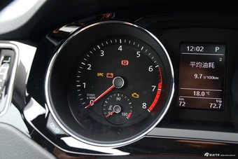 2017款速腾1.4T自动豪华型230TSI