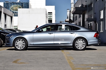 2018款沃尔沃S90 2.0T自动T5智雅版