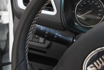 2018款斯威X7 1.5T手动豪华型7座