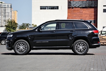 2017款大切诺基3.6L自动Summit