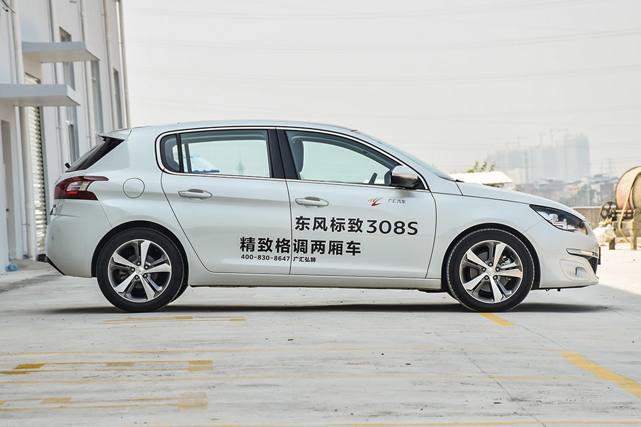 2015款东风标致308S 1.6T自动睿驰版