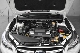 2017款斯巴鲁XV 2.0L自动豪华版图片