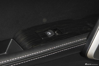 2018款斯威X7改款1.5T手动豪华互联版7座