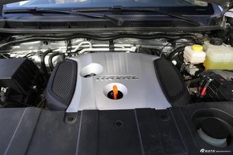 2016款哈弗H9 2.0T自动标准型7座